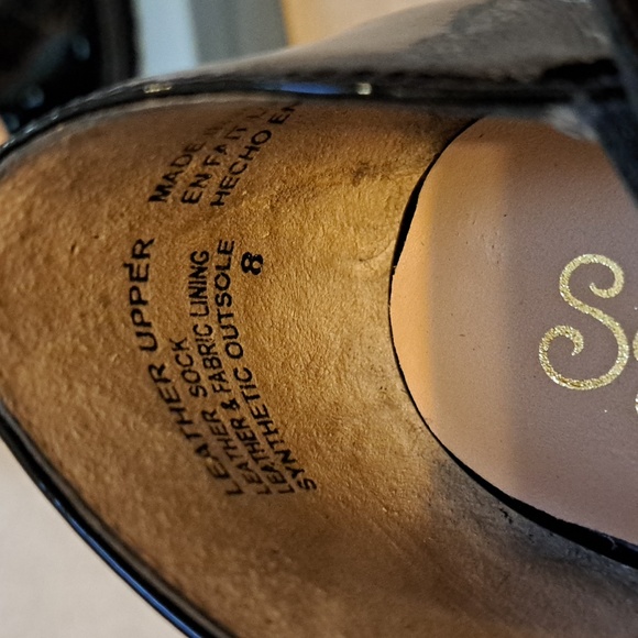 Seychelles Lock and Key Patent Leather 8 wide - Picture 7 of 8